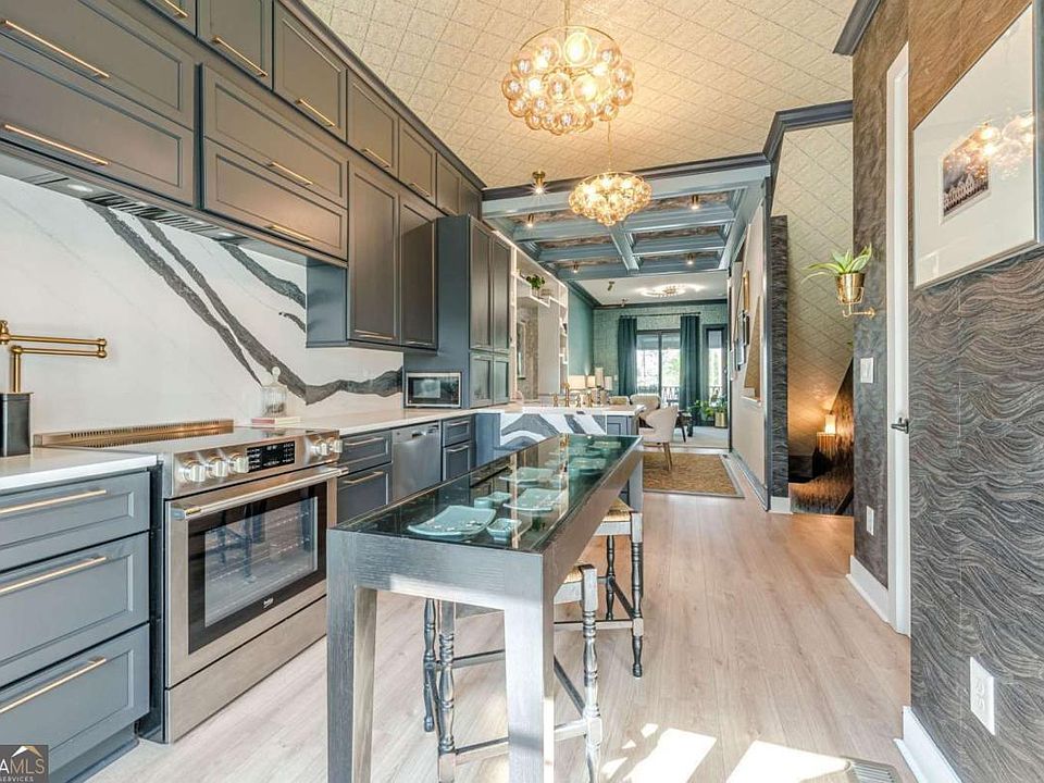NEIGHBORHOOD VECINDARIO グアダルーペ ラグラン 7分袖M 2199 Lenox Rd NE #7, Atlanta, GA 30324 | MLS #10784704 | Zillow