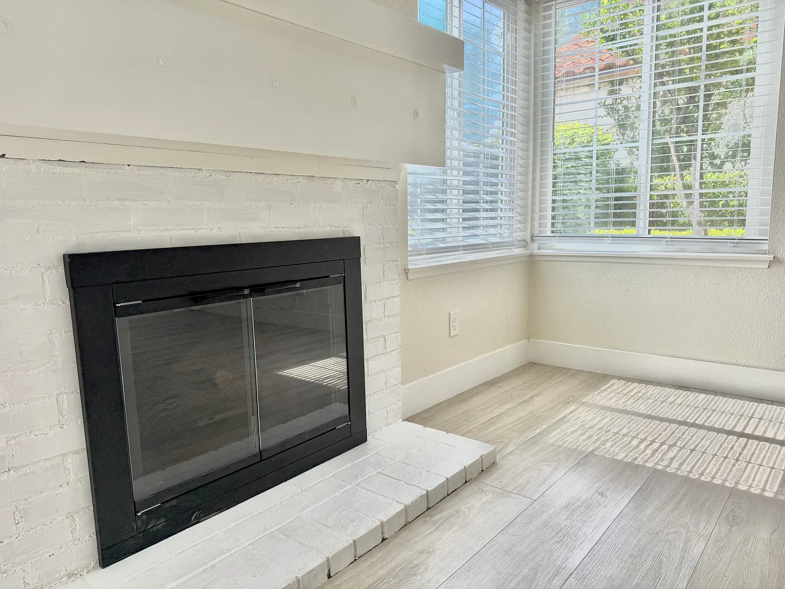 3 bed, 2.5 bath, 1787 sqft, $3,950 — Photo 4