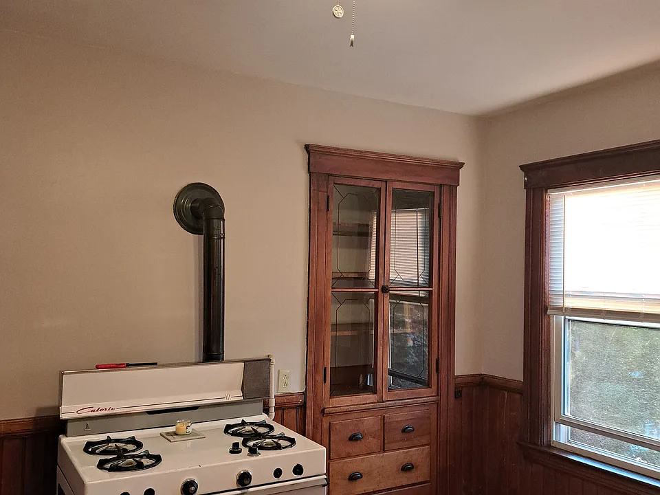 55 Harlem St #3