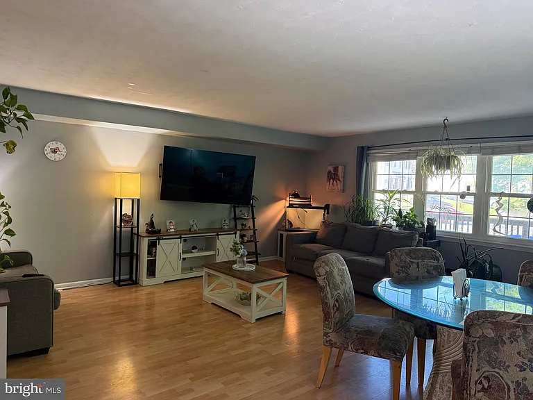 70 Ashley Ct #230 — Photo 8