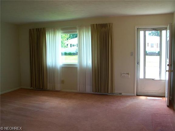 4th image of 9116 Malvern Dr