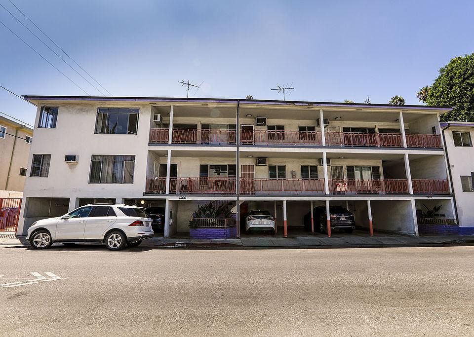 1st image of 7566 Romaine St #11
