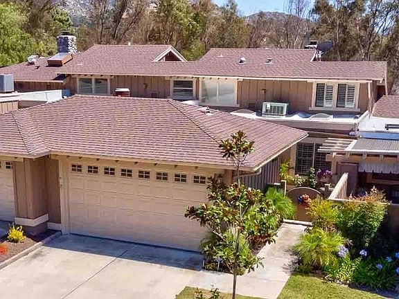 2nd image of 8641 Circle R Valley Ln