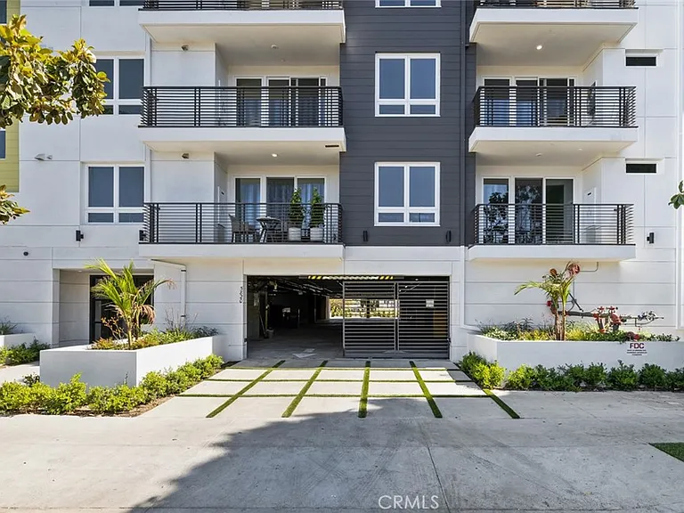 5820 La Mirada Ave #401 — Photo 15