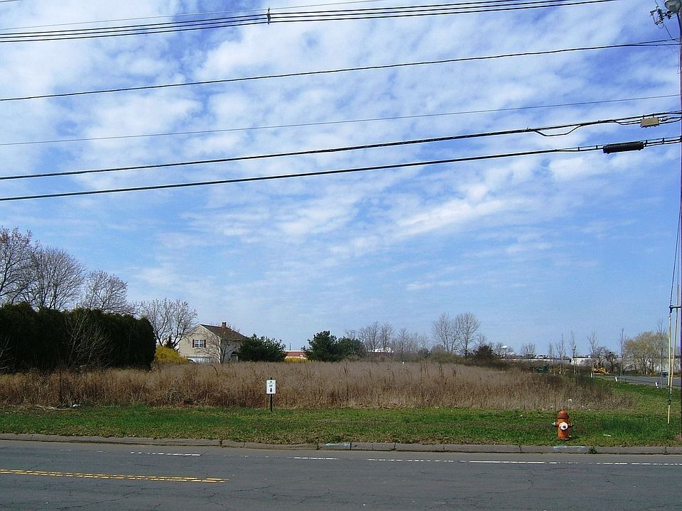 1st image of 136 Anthony St
