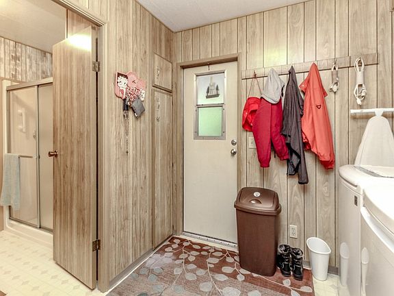 5th image of 11523 125th Street Ct E #142