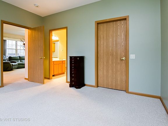 3rd image of 12794 Kishwaukee Ln