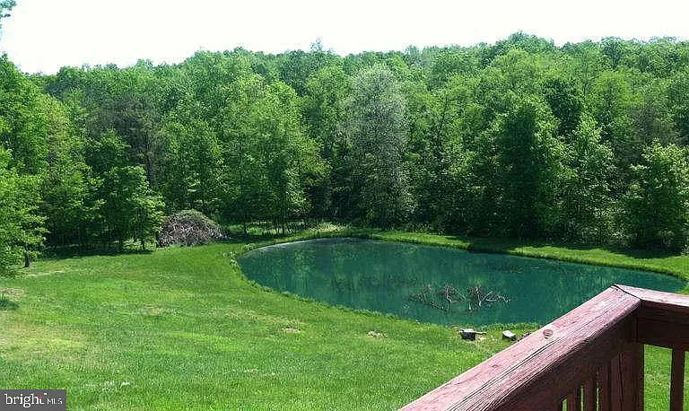 102 Beaver Creek Trl photo 1
