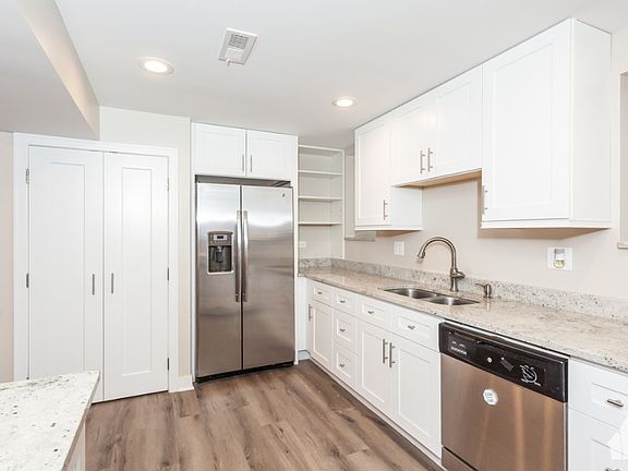 4th image of 2722 N Monticello Ave #G