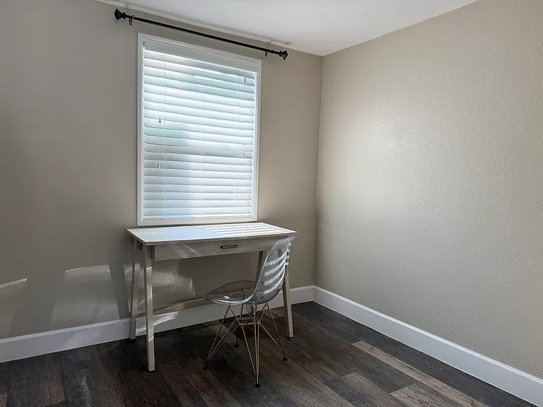 734 New York St #734 — Photo 22