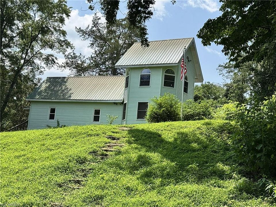 1st image of 137 Old Rockford Rd