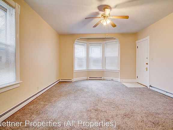 4th image of 1036 E Pearson St #8262453