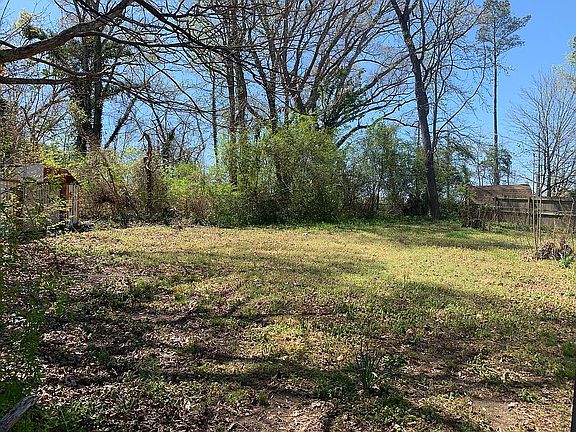 4th image of 2619 Providence Dr