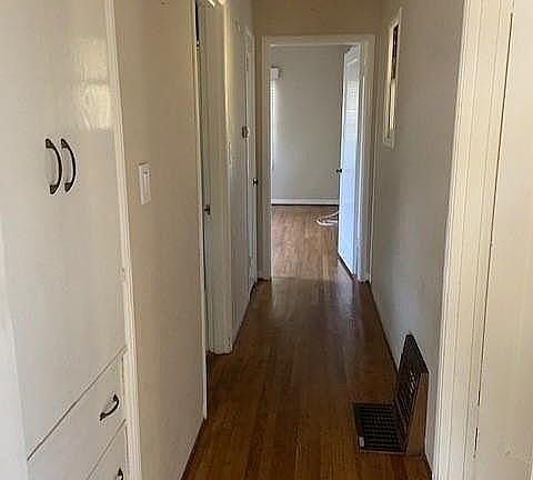 4th image of 2715 Verde Vista Dr