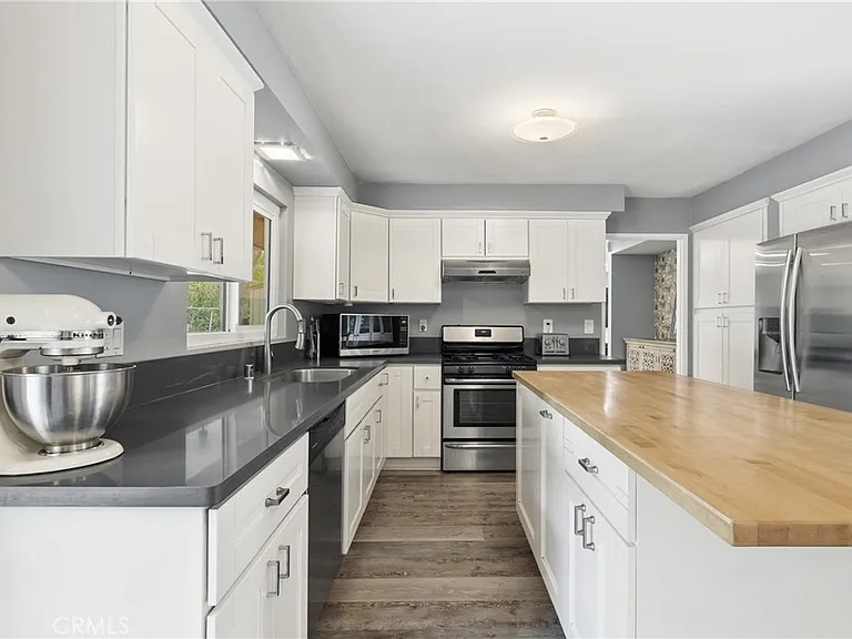 5500 Blanco Ave — Photo 10