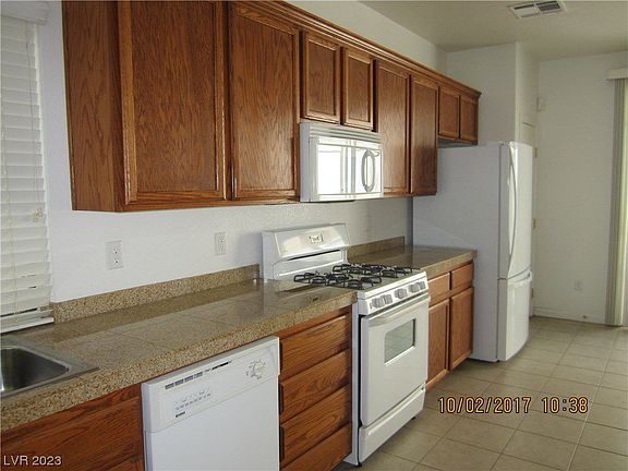5th image of 8277 Misty Sage St
