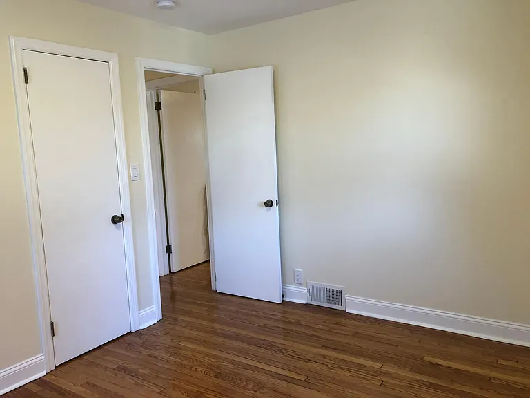 396 Union Ave — Photo 9