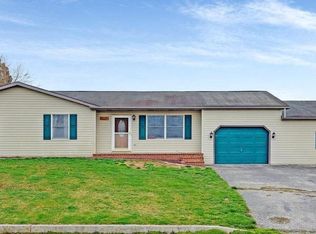 1447 Hickory Rd, Littlestown, PA 17340