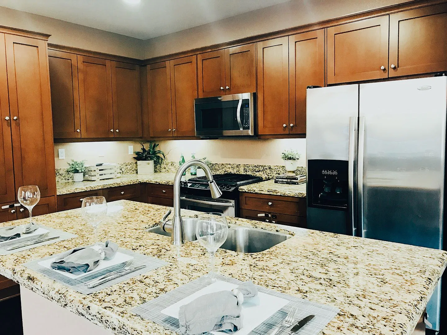 3 Bedroom 2.5 Bathroom in San Marcos — Photo 4