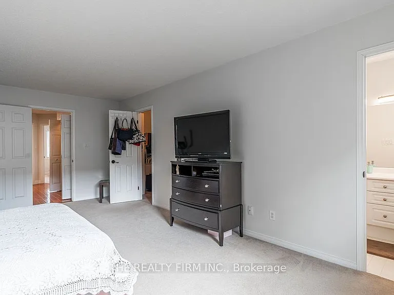 320 Ambleside Dr #30 — Photo 22