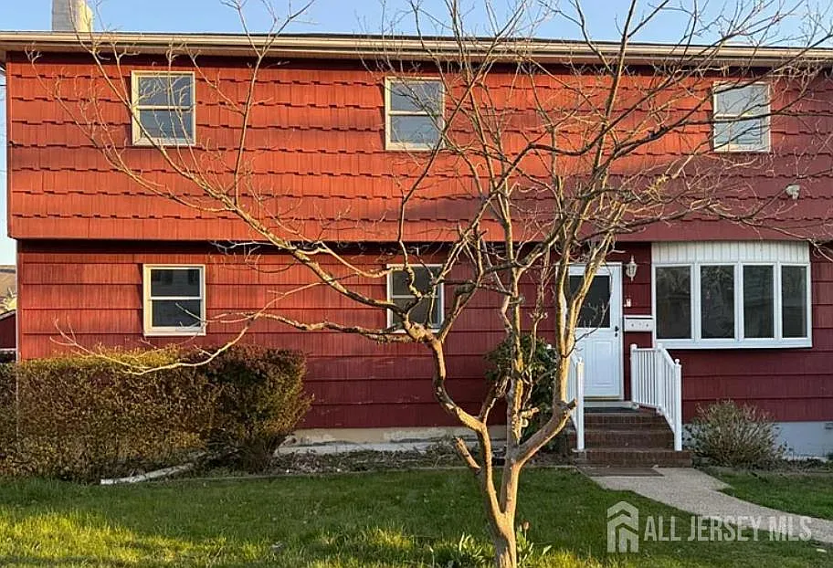5 bed, 3.0 bath, 1960 sqft, $4,400 — Photo 3
