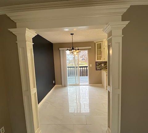 5th image of 313 W Murray Ct