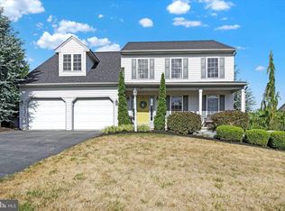 405 Silver Maple Ct, Mount Wolf, PA 17347