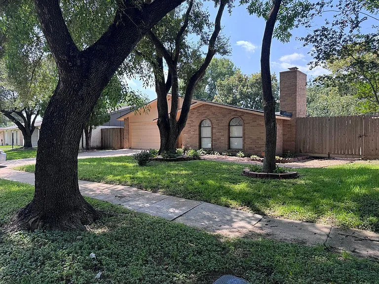 15602 Camino Del Sol Dr — Photo 4