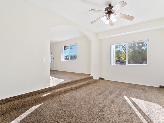 5th image of 1327 Hathaway Dr