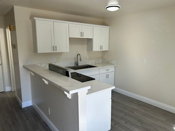 2665 N Wishon Ave #105