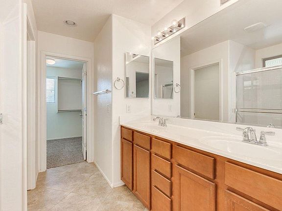 3rd image of 3512 E Carla Vista Dr