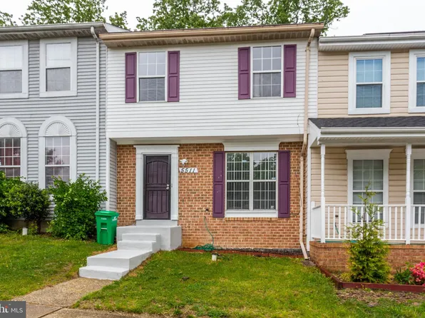 5511 Rosecroft Village Dr, Oxon Hill, MD 20745