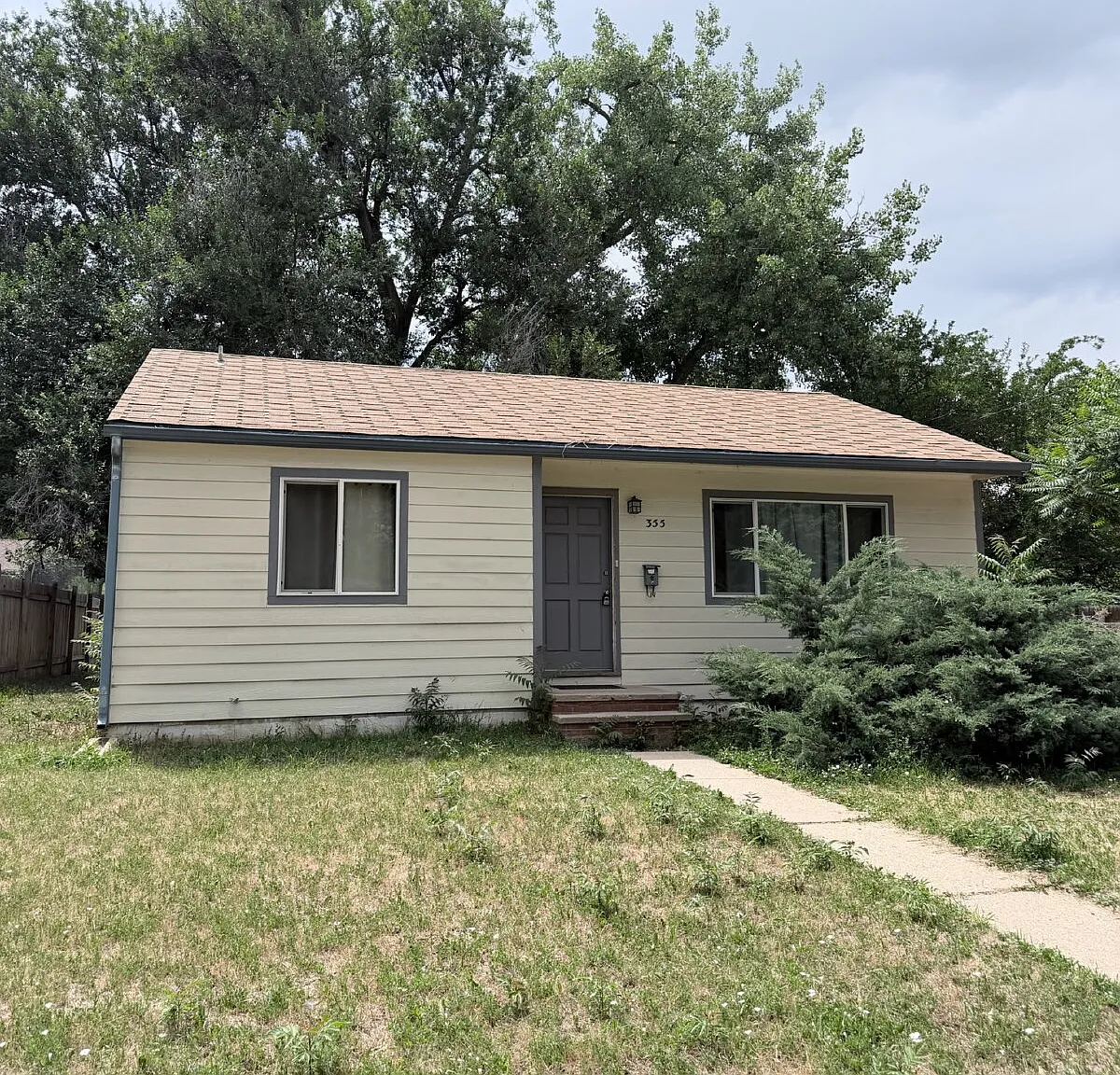 3 bed, 1.0 bath, 1032 sqft, $2,500 — Photo 1
