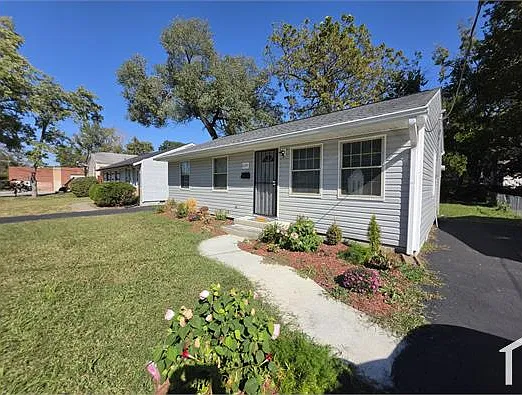 3 bed, $1,530 — Photo 1
