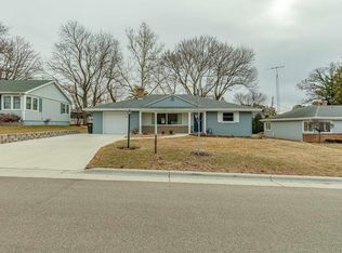 1718 Country Ln, Monroe, WI 53566