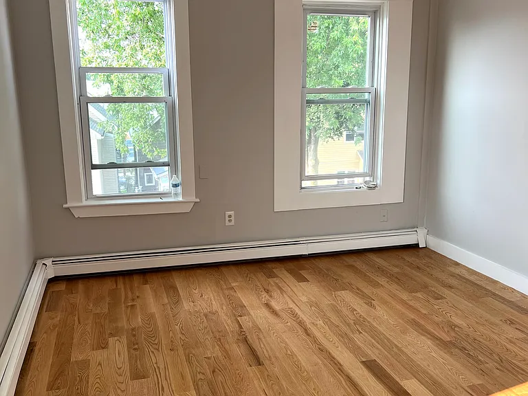 30 Otis St #3 — Photo 9