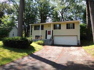 43 Curt Blvd, Saratoga Springs, NY 12866