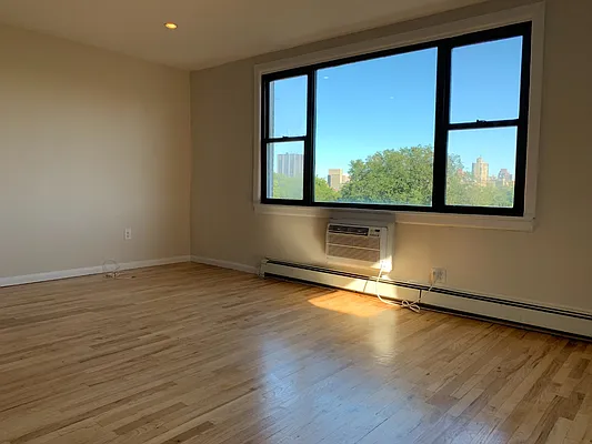 Rented by Immac Realty | media 34