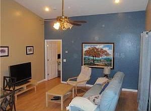 4th image of 888 Northshore Ct