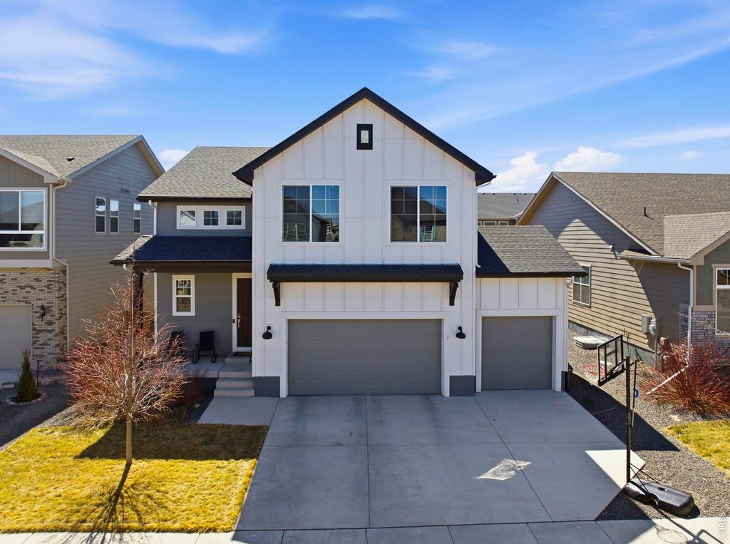 5743 Jedidiah Dr