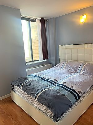 5th image of 311 E 38th St APT 15D