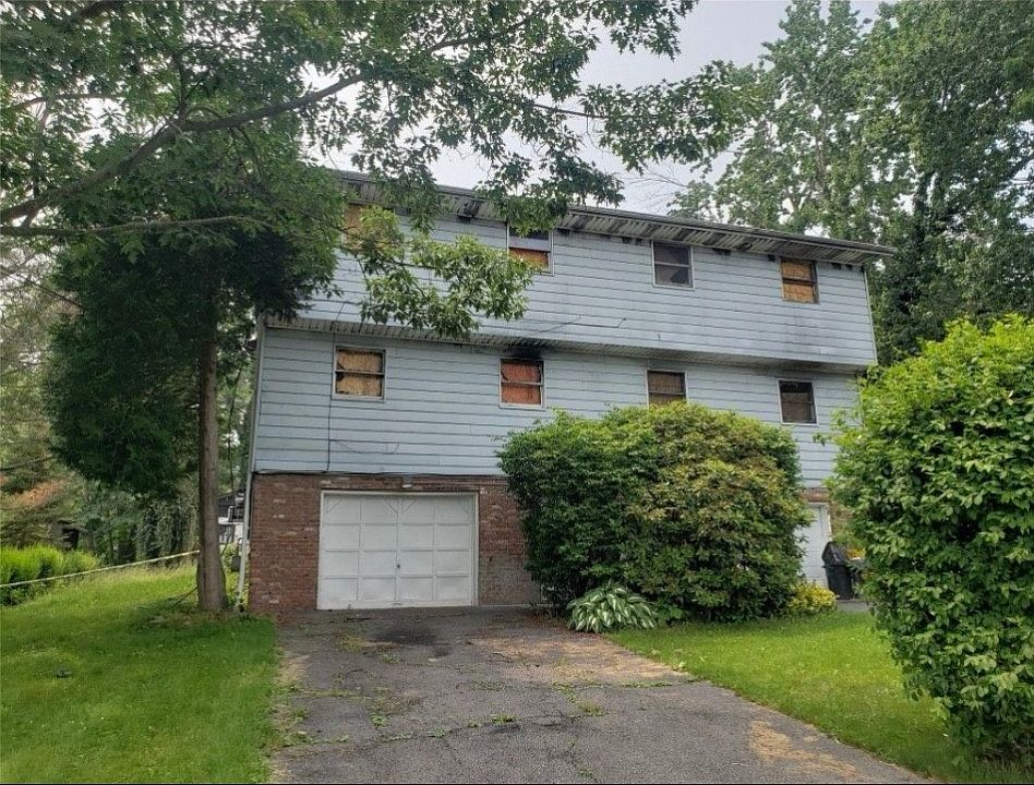 907 Oak Hill Ave, Endicott, NY 13760 MLS 326127 Zillow