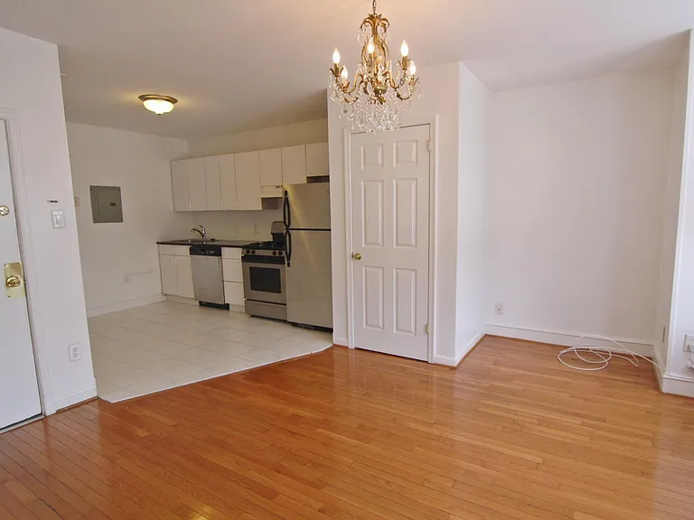 912 Snyder Ave #2 — Photo 13