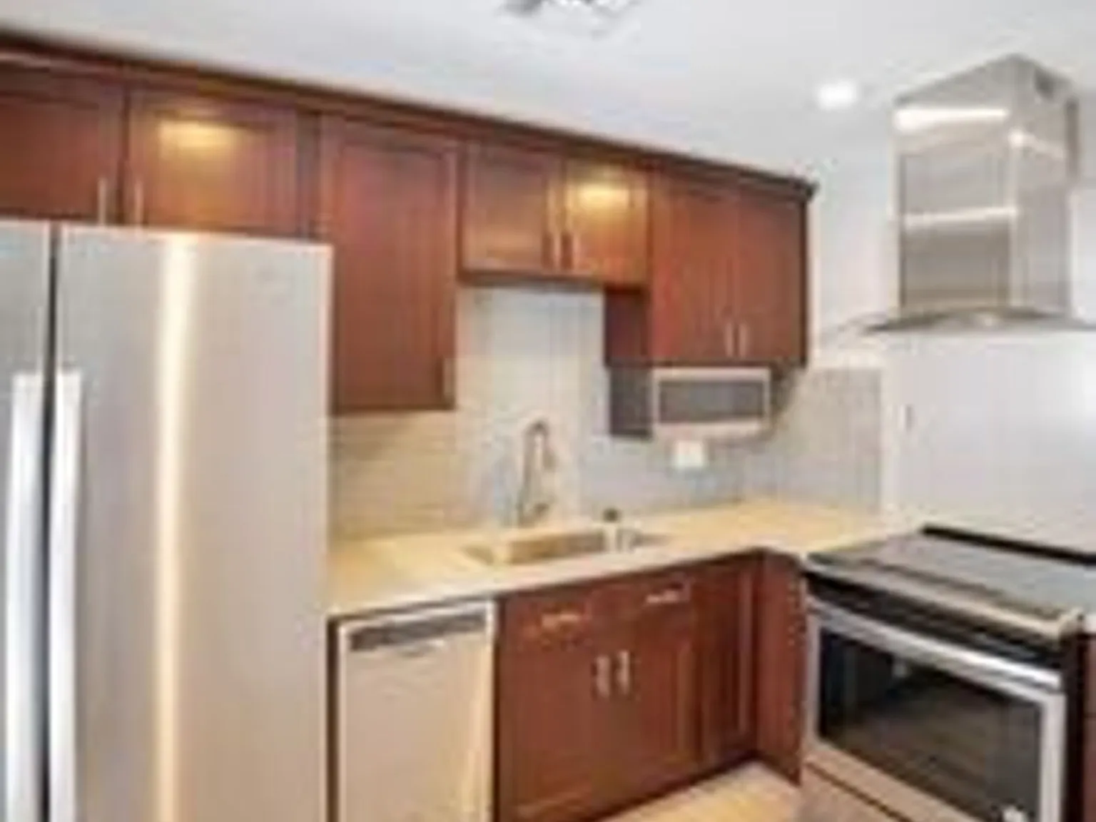 $500 off your 1st month's rent! Beautiful Casita Style 1Bed/1Bath! Stunning Renovations, Hurry wo... — Photo 1