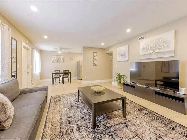 4605 Bayshore Dr #G2 — Photo 3