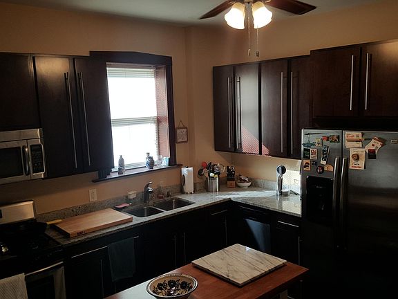 2nd image of 2319 N Sacramento Ave