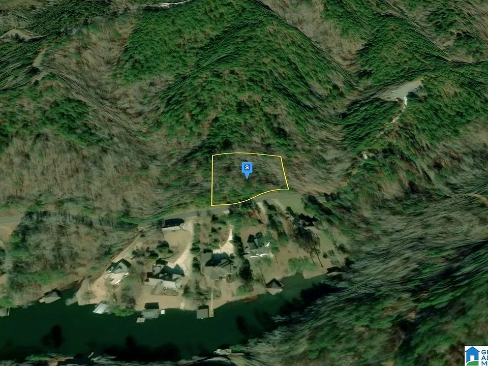 2nd image of 275 Big Y Cove Loop