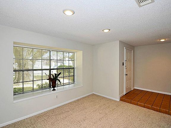 3rd image of 1810 Brushy Creek Dr
