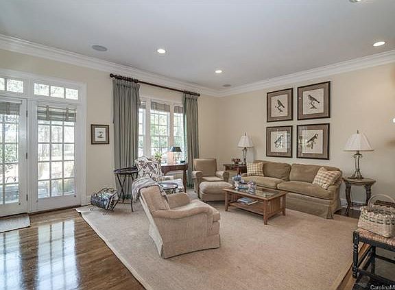5th image of 2514 Windsor Crescent Ct