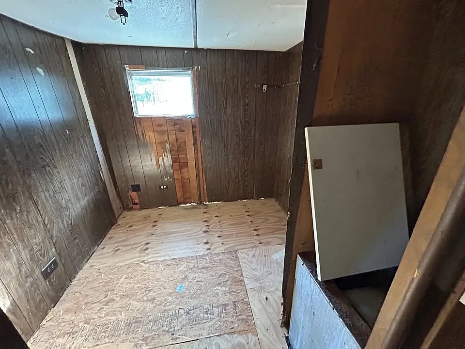 Fixer-Upper for Sale $500 — Photo 3
